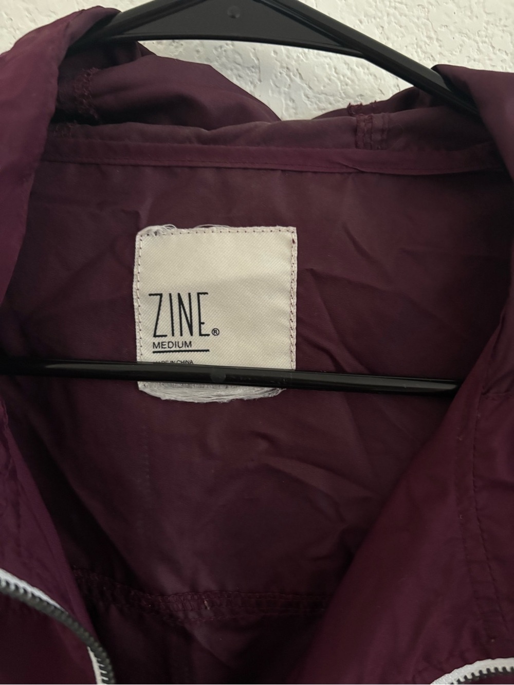 Zine Hooded Lightweight Jacket 💄❤️ - Picture 3 of 3
